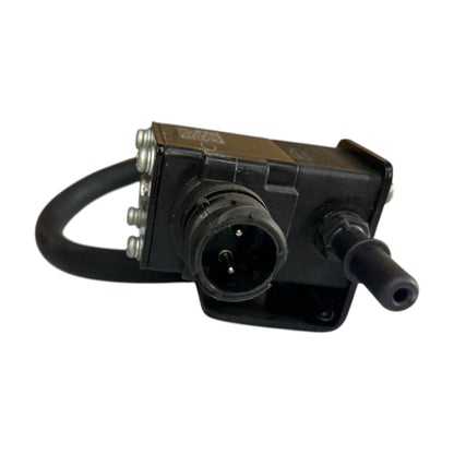 Válvula Solenoide con Soporte 3754030-2000