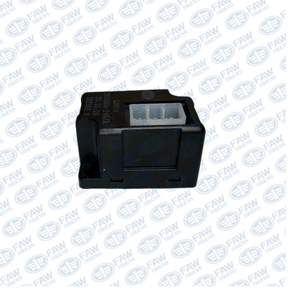 Conjunto de Controlador de Nivel de Refrigerante 3818080-240